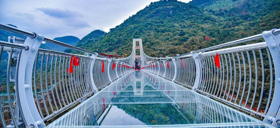 Guangzhou Glass Bridge and Shenzhen Beach
